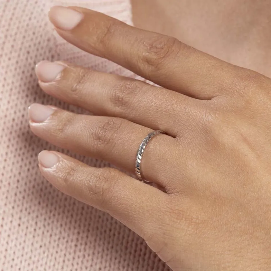 Histoire d'Or Alliance Calista Diamantee Demi Jonc Classique or blanc