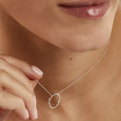 Hot Histoire d'Or Collier Amene Or Blanc Diamant