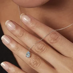 New Histoire d'Or Collier Goutte Or Blanc Topaze