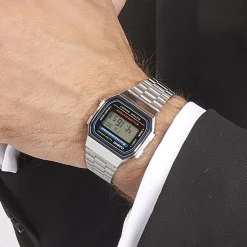 Sale CASIO COLLECTION Montre Vintage 2 Tons cadran argenté fond noir bracelet acier argenté