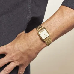 Best CASIO COLLECTION Montre Vintage Champagne cadran doré fond champagne bracelet acier doré