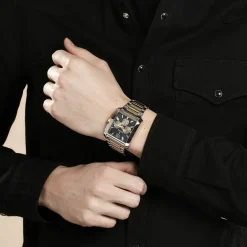 Outlet FESTINA Montre On The Square Chrono Bleu cadran argenté fond bleu bracelet acier bicolore