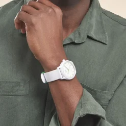 New ICE WATCH Montre Solar Power Blanc cadran blanc fond blanc bracelet silicone blanc