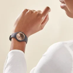 Best ICE WATCH Montre Sunset Degrade Arc En Ciel cadran noir fond multicolore bracelet silicone noire