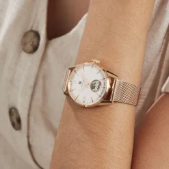 New LIP Montre Himalaya C艙ur Battant Blanc cadran doré rose fond blanc bracelet acier doré rose