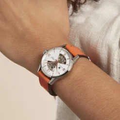 LIP Montre Himalaya Sablier 33 Argenté cadran argenté fond argenté bracelet cuir orange