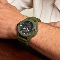 Online PHILIPP PLEIN Montre The Skull Ecoceramic Noir cadran vert fond noir bracelet silicone vert