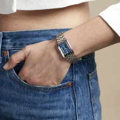 Outlet SEIKO Montre Classique Bleu cadran argenté fond bleu bracelet acier argenté