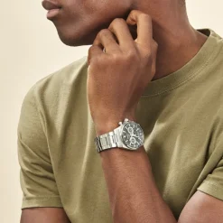 Best SEIKO Montre Sport Noir cadran argenté fond noir bracelet acier gris